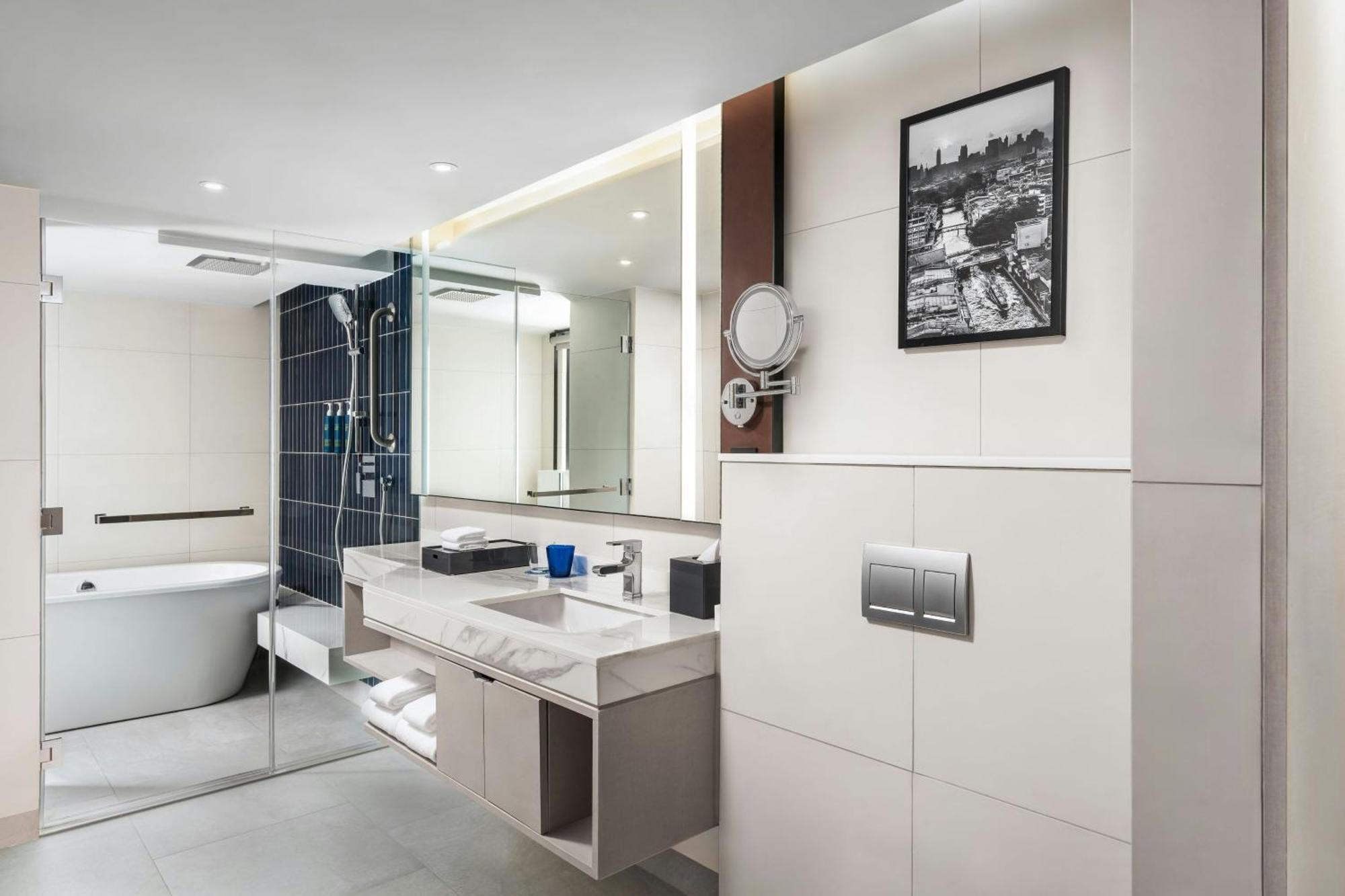 Four Points By Sheraton Bangkok, Sukhumvit 22 外观 照片